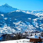 Pfingstrose By Interhome Grindelwald