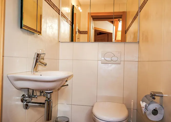 Pfingstrose By Interhome جريندلوالد